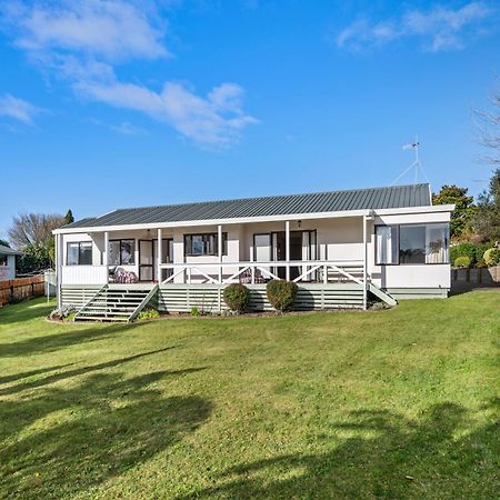 Villa Family Perfect, Winter Getaway, Secure Yard, Parking, Mountain Bikes, Arcade à Rotorua Extérieur photo