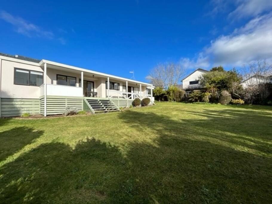 Villa Family Perfect, Winter Getaway, Secure Yard, Parking, Mountain Bikes, Arcade à Rotorua Extérieur photo